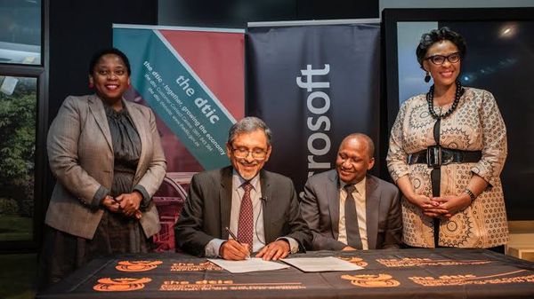 Microsoft Partners with DETIC to Boost Tech Skills and Support SMMEs in South Africa with R1.3B