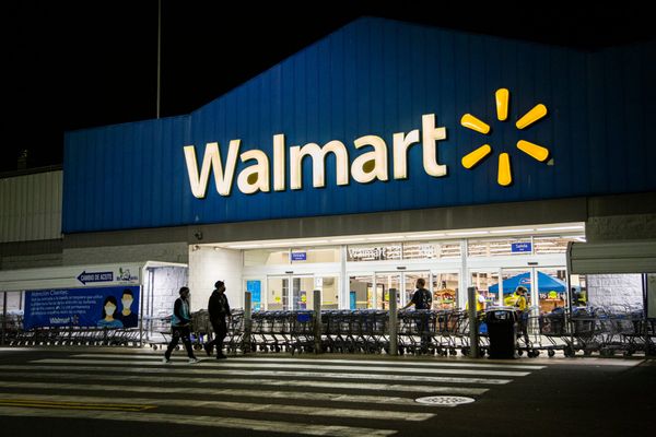 Walmart considers total takeover of Massmart South African business